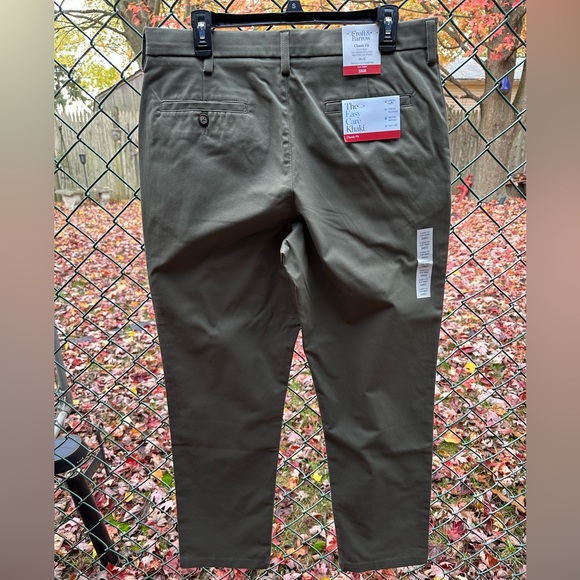 Croft & Barrow Men's The Easy Care Khaki Pants, 34Wx32L‎ (Tan/Khaki) (NWT) - Picture 2 of 7